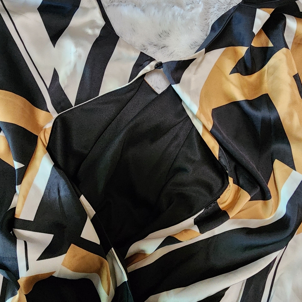 Luxeology Geometric Black and Gold Wide Leg Jumpsuit - Size XL Petite Length - Picture 15 of 16